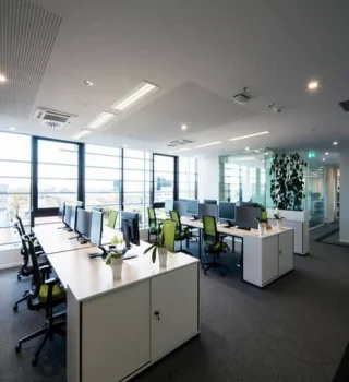 Aménagement espace de travail Tan-Tan