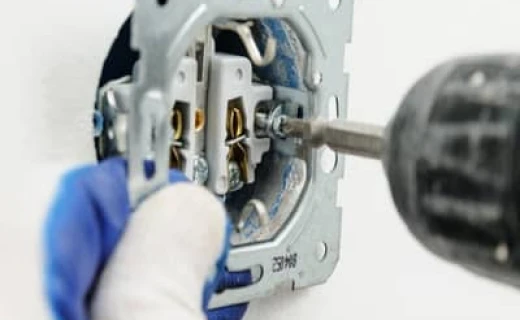 Installation de prise électrique Echemaïa